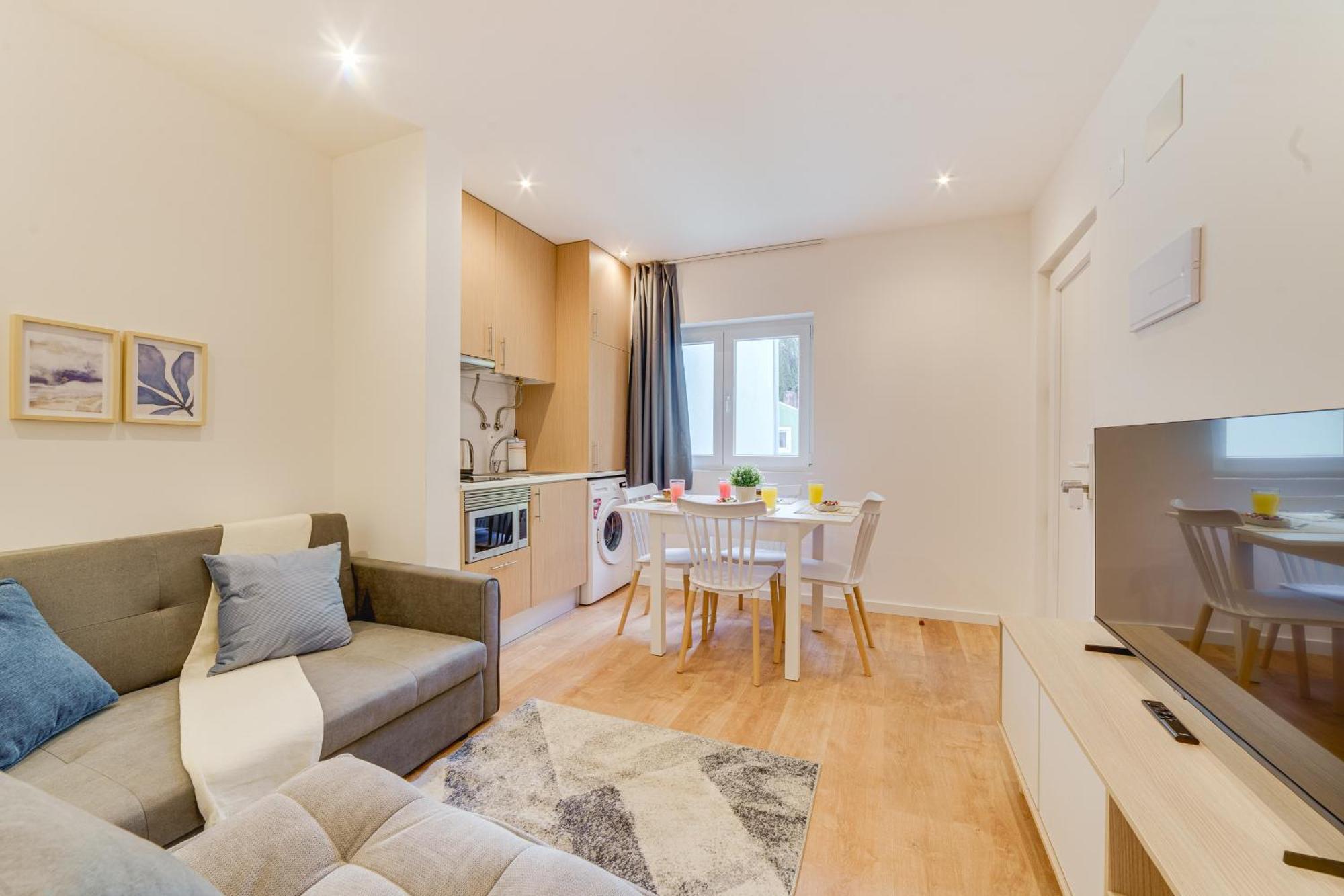 One-Bedroom Apartment