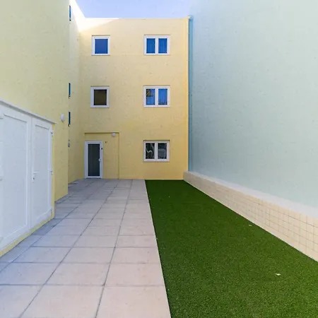 Yellow Charm - Campolide Apartments-3